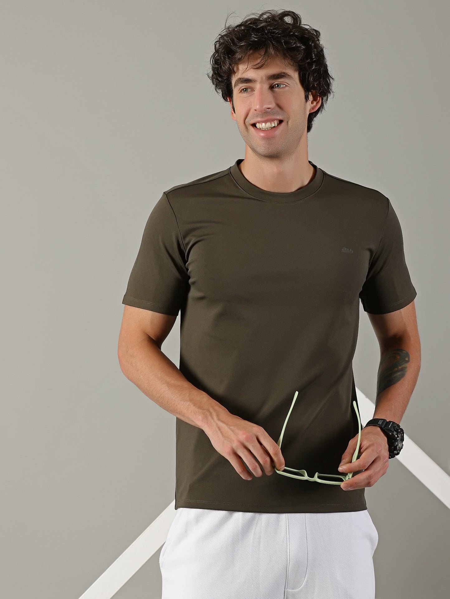 Men's Polyester Brown Regular fit tees